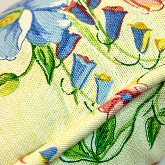 Pair of Vintage Waverly Home Fashions Yellow Floral Decorative Accent Pillows - Picture 11 of 16